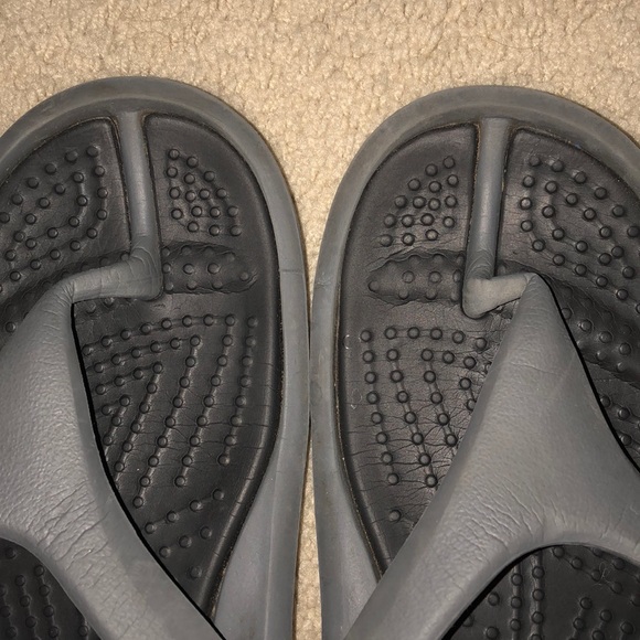 CROCS flip flop sandals - Picture 3 of 4